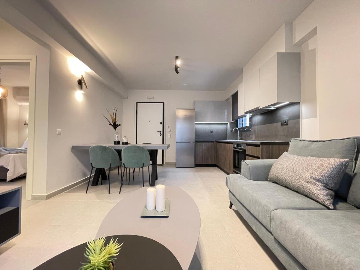 Gleaming Apartments Near Athens Metro Mall Экстерьер фото