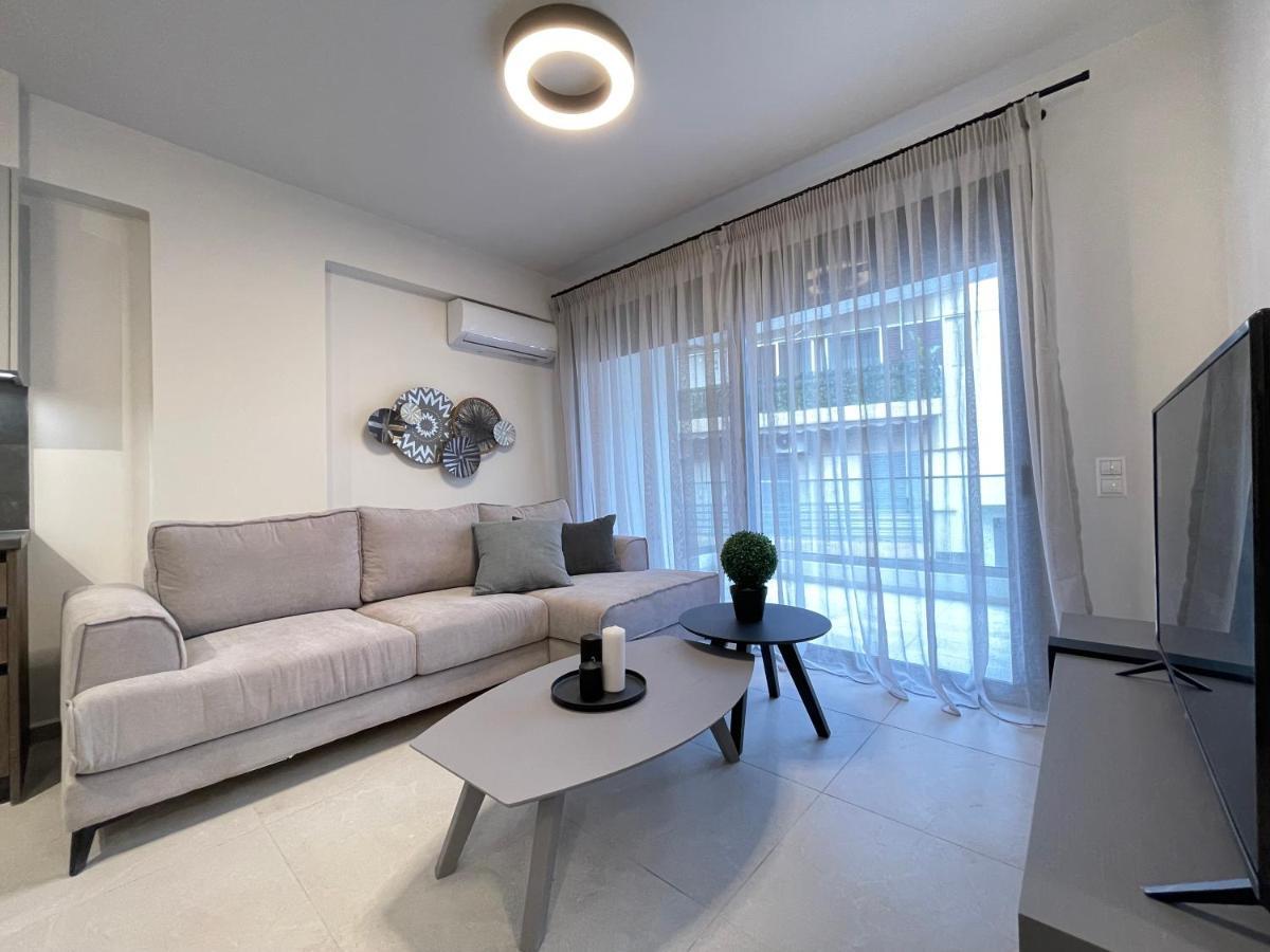 Gleaming Apartments Near Athens Metro Mall Экстерьер фото