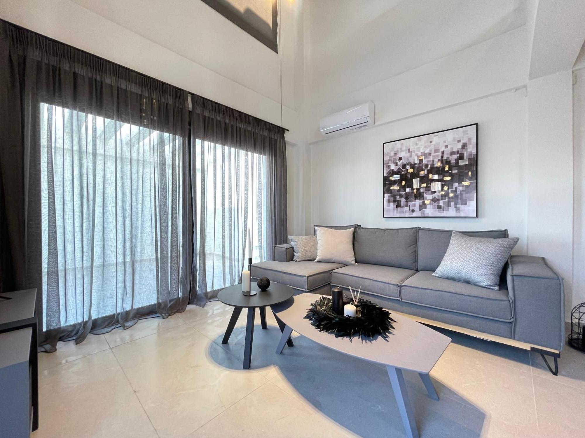 Gleaming Apartments Near Athens Metro Mall Экстерьер фото