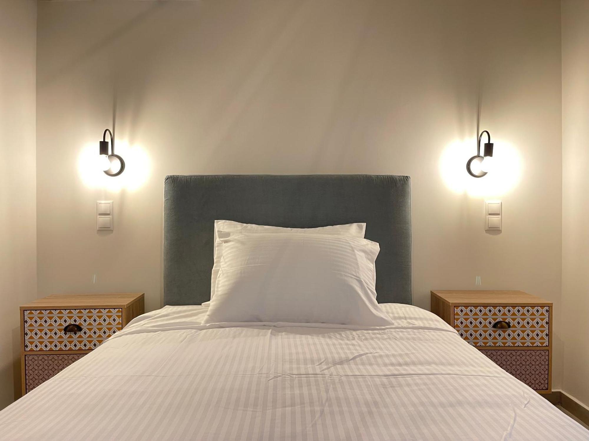 Gleaming Apartments Near Athens Metro Mall Экстерьер фото